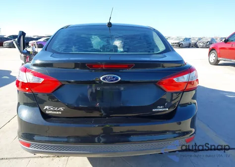 2014 Ford Focus Se z USA, uszkodzony, nr VIN 1FADP3F21EL172668